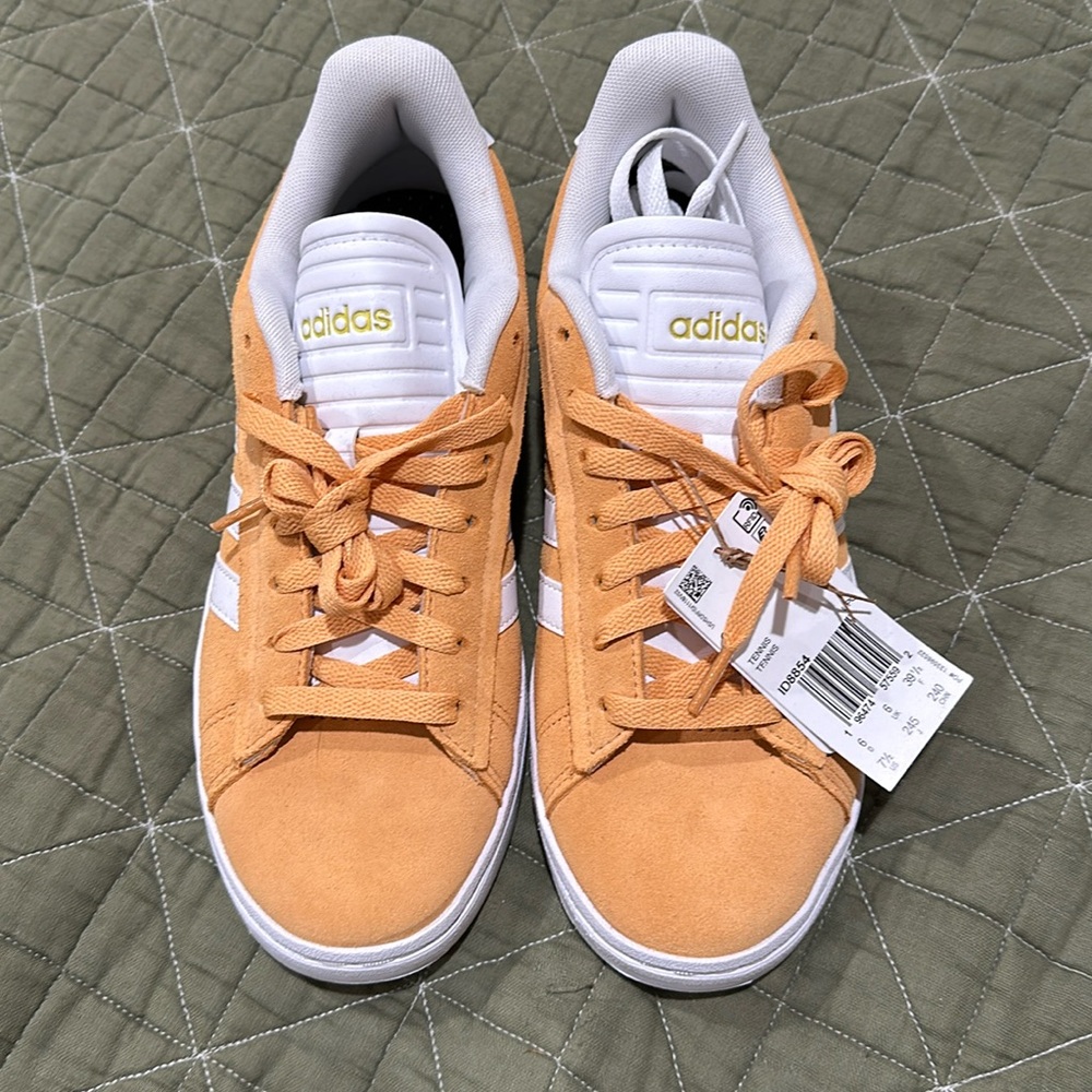 Adidas grand court